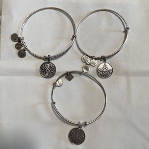 Alex and Ani bangle bundle . EUC